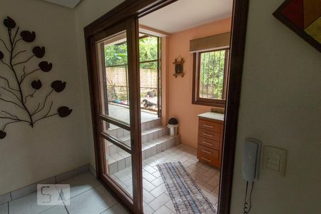Casa de condomínio à venda com 304m², 4 quartos e 3 vagas Casa de condomínio à venda com 304m², 4 quartos e 3 vagasChurrasqueira - acesso