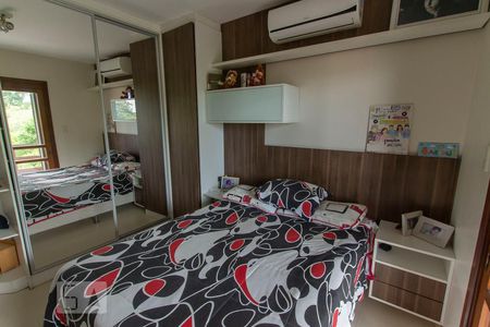 Casa de condomínio à venda com 304m², 4 quartos e 3 vagas Casa de condomínio à venda com 304m², 4 quartos e 3 vagasQuarto 2