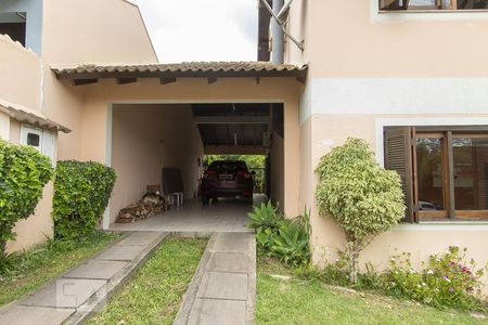Casa de condomínio à venda com 304m², 4 quartos e 3 vagas Casa de condomínio à venda com 304m², 4 quartos e 3 vagasGaragem
