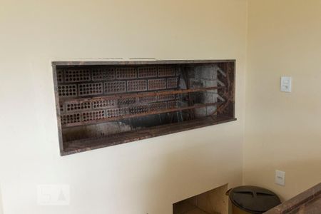 Casa de condomínio à venda com 304m², 4 quartos e 3 vagas Casa de condomínio à venda com 304m², 4 quartos e 3 vagasÁrea comum - Churrasqueira