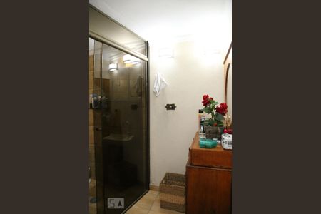 Casa à venda com 176m², 2 quartos e 3 vagasBanheiro da Suíte