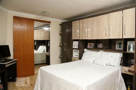 Casa à venda com 176m², 2 quartos e 3 vagasQuarto 2 - Suíte