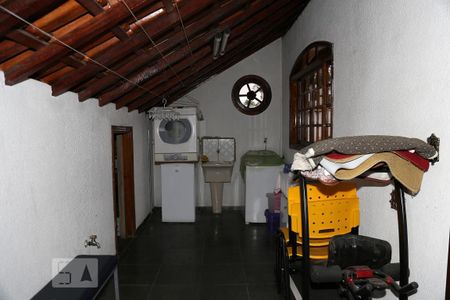 Casa à venda com 176m², 2 quartos e 3 vagasÁrea de Serviço