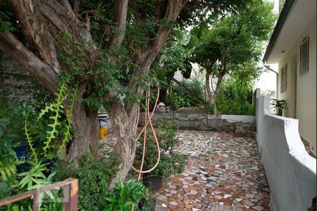 Casa à venda com 200m², 3 quartos e 2 vagasQuintal