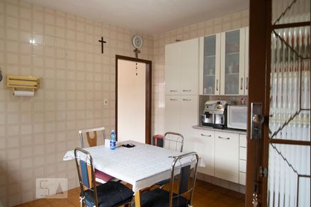 Casa à venda com 200m², 3 quartos e 2 vagasCozinha