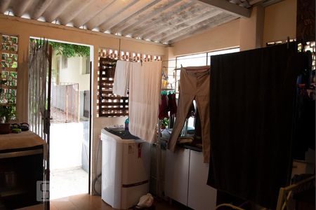 Casa à venda com 200m², 3 quartos e 2 vagasLavanderia