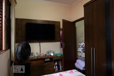 Casa à venda com 200m², 3 quartos e 2 vagasQuarto 2