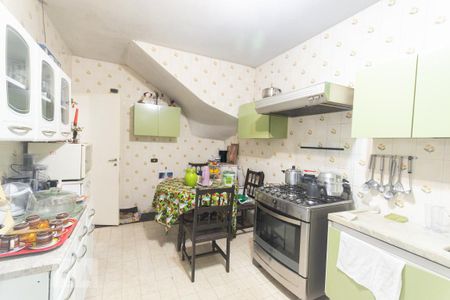 Casa à venda com 291m², 4 quartos e 5 vagas Casa à venda com 291m², 4 quartos e 5 vagasCozinha