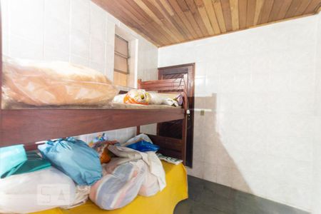 Casa à venda com 291m², 4 quartos e 5 vagas Casa à venda com 291m², 4 quartos e 5 vagasQuarto 1