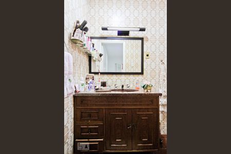 Casa à venda com 148m², 3 quartos e 3 vagasBanheiro da Suíte