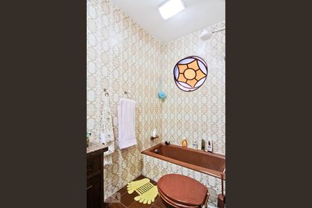 Casa à venda com 148m², 3 quartos e 3 vagasBanheiro da Suíte