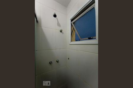 Apartamento para alugar com 45m², 1 quarto e 1 vagaDetalhe banheiro