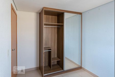Quarto 1 - Armários de apartamento para alugar com 2 quartos, 41m² em Parque das Cachoeiras, Campinas