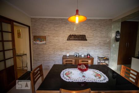 Casa à venda com 100m², 3 quartos e 3 vagas Casa à venda com 100m², 3 quartos e 3 vagasCopa Cozinha