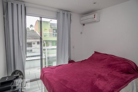 Casa de condomínio à venda com 90m², 3 quartos e 1 vaga Casa de condomínio à venda com 90m², 3 quartos e 1 vagaSuíte