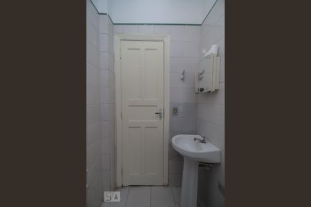 Apartamento para alugar com 30m², 1 quarto e sem vaga Apartamento para alugar com 30m², 1 quarto e sem vagaBanheiro