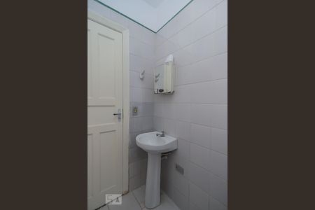 Apartamento para alugar com 30m², 1 quarto e sem vaga Apartamento para alugar com 30m², 1 quarto e sem vagaBanheiro