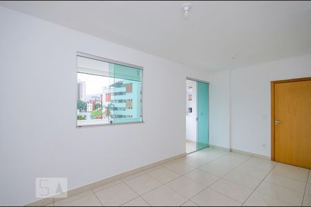 Sala de apartamento para alugar com 3 quartos, 70m² em Estoril, Belo Horizonte