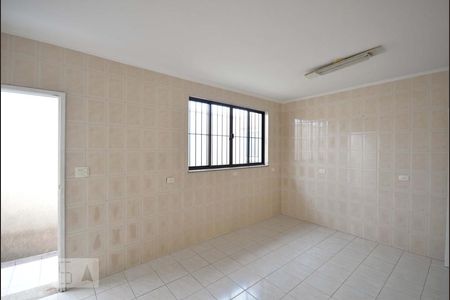 Casa à venda com 180m², 3 quartos e 3 vagas Casa à venda com 180m², 3 quartos e 3 vagasCozinha
