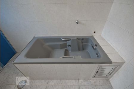 Casa à venda com 180m², 3 quartos e 3 vagas Casa à venda com 180m², 3 quartos e 3 vagasSuite Quarto 3