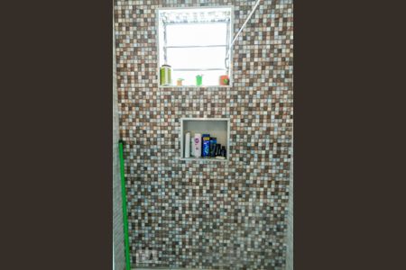 Casa à venda com 160m², 4 quartos e 2 vagasBanheiro 2