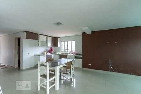 Casa à venda com 160m², 4 quartos e 2 vagasSala 2