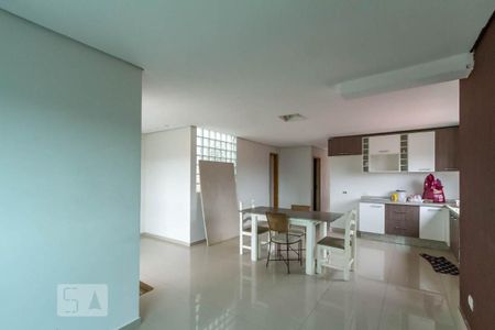 Casa à venda com 160m², 4 quartos e 2 vagasSala 2