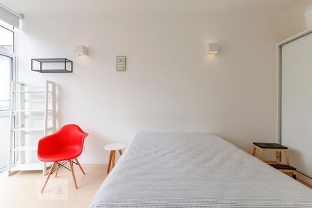 Quarto de kitnet/studio para alugar com 1 quarto, 26m² em República, São Paulo