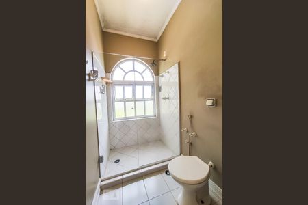 Casa à venda com 750m², 5 quartos e 5 vagas Casa à venda com 750m², 5 quartos e 5 vagasBanheiro Suíte 2 - Master