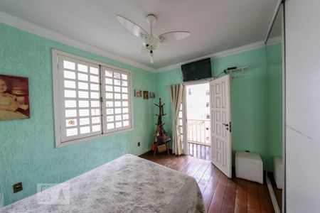 Casa à venda com 410m², 5 quartos e 4 vagas Casa à venda com 410m², 5 quartos e 4 vagasQuarto 1