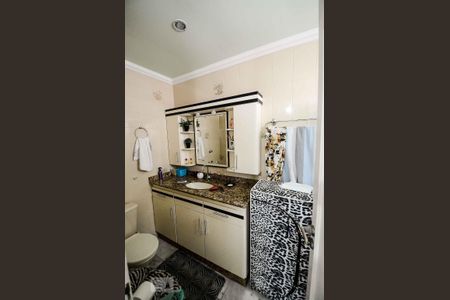 Apartamento à venda com 179m², 4 quartos e 3 vagas Apartamento à venda com 179m², 4 quartos e 3 vagasBanheiro da Suíte