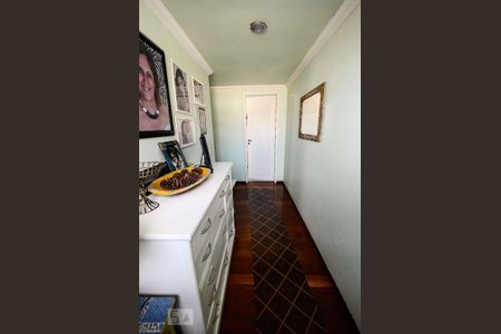 Apartamento à venda com 179m², 4 quartos e 3 vagas Apartamento à venda com 179m², 4 quartos e 3 vagasCorredor