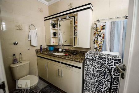 Apartamento à venda com 179m², 4 quartos e 3 vagas Apartamento à venda com 179m², 4 quartos e 3 vagasBanheiro da Suíte