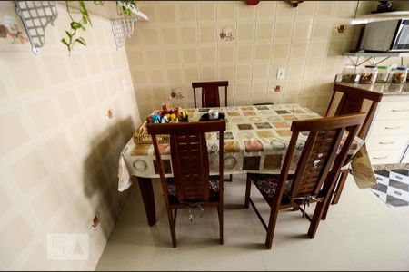 Apartamento à venda com 179m², 4 quartos e 3 vagas Apartamento à venda com 179m², 4 quartos e 3 vagasCozinha - Armários