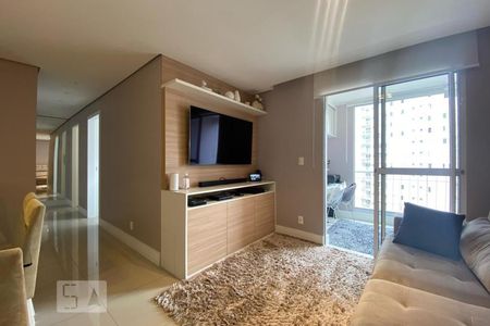 Sala de apartamento para alugar com 3 quartos, 84m² em Vila Andrade, São Paulo