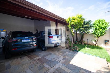 Casa à venda com 210m², 4 quartos e 3 vagasGaragem