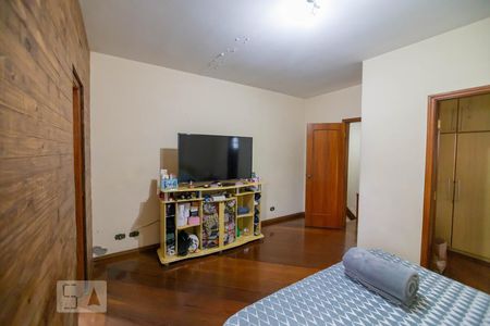 Casa à venda com 475m², 3 quartos e 6 vagasSuite Master