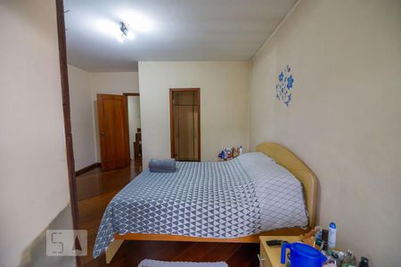 Casa à venda com 475m², 3 quartos e 6 vagasSuite Master