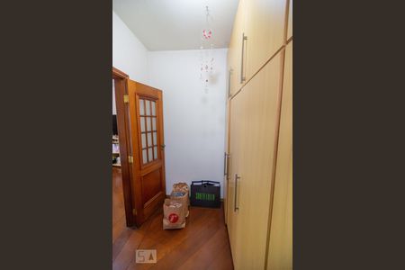 Casa à venda com 475m², 3 quartos e 6 vagasSuite Master