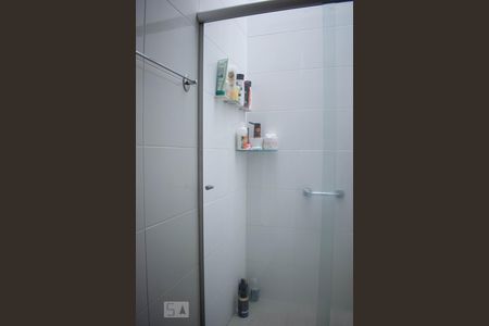 Casa à venda com 138m², 3 quartos e 2 vagasBanheiro