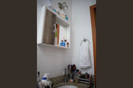 Casa à venda com 138m², 3 quartos e 2 vagasBanheiro