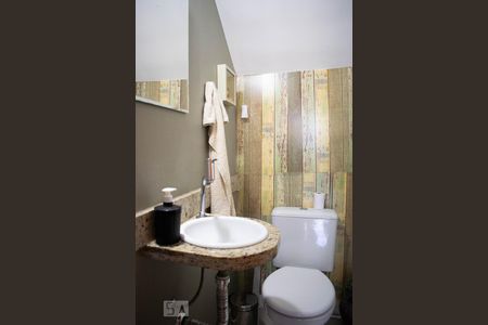 Casa à venda com 138m², 3 quartos e 2 vagasBanheiro