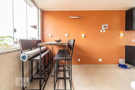 Casa à venda com 100m², 3 quartos e 1 vaga Casa à venda com 100m², 3 quartos e 1 vagaEspaço Gourmet