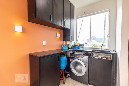 Casa à venda com 100m², 3 quartos e 1 vaga Casa à venda com 100m², 3 quartos e 1 vagaÁrea de Serviço