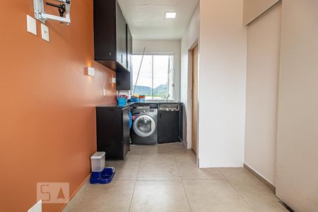 Casa à venda com 100m², 3 quartos e 1 vaga Casa à venda com 100m², 3 quartos e 1 vagaÁrea de Serviço