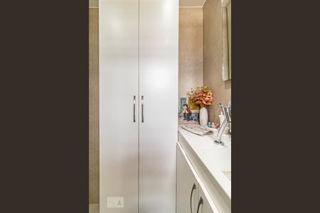 Casa à venda com 100m², 3 quartos e 1 vaga Casa à venda com 100m², 3 quartos e 1 vagaBanheiro 2