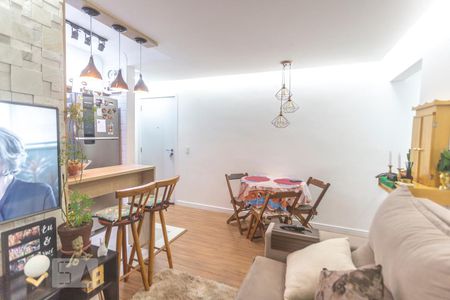 Sala de estar de apartamento à venda com 2 quartos, 48m² em Baeta Neves, São Bernardo do Campo