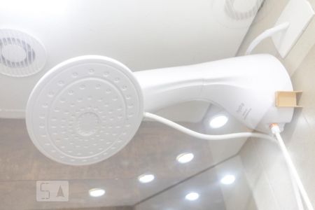 Apartamento à venda com 48m², 2 quartos e 1 vagaChuveiro