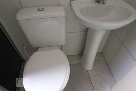 Banheiro de casa para alugar com 1 quarto, 80m² em Chácara Belenzinho, São Paulo