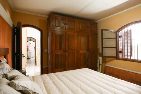 Casa à venda com 220m², 3 quartos e 6 vagasSuíte 1